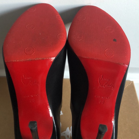 LNIB—Christian Louboutin Dugueclina 100 Napa cut out ankle bootie in Size 38 - Picture 10 of 16